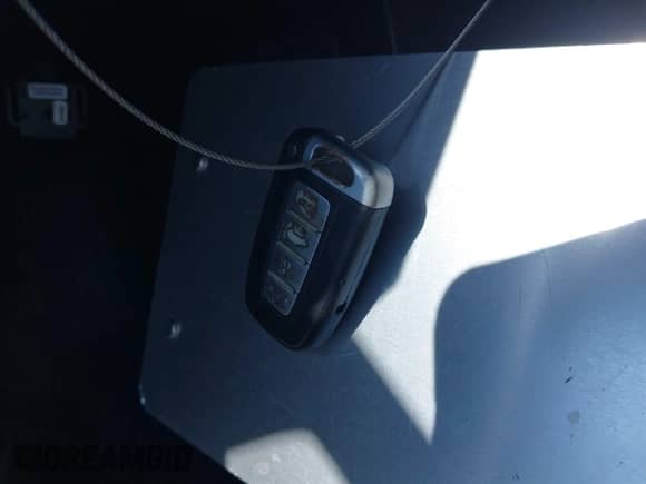 2013 Hyundai Veloster w/Black Int z VIN KMHTC6AD4DU101917, wystawiony jako IAAI lot #43406444 z przebiegiem 124 547 mil mil oraz . Historia ofert i sprzedaży dostępna na DreamBid. Obrazek 11.