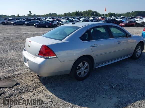 2014 Chevrolet Impala LS с VIN 2G1WA5E30E1180110, выставлен на аукционе IAAI как лот 43005744 с пробегом 135 772 миль миль и . История ставок и продаж доступна на DreamBid. Изображение 4.