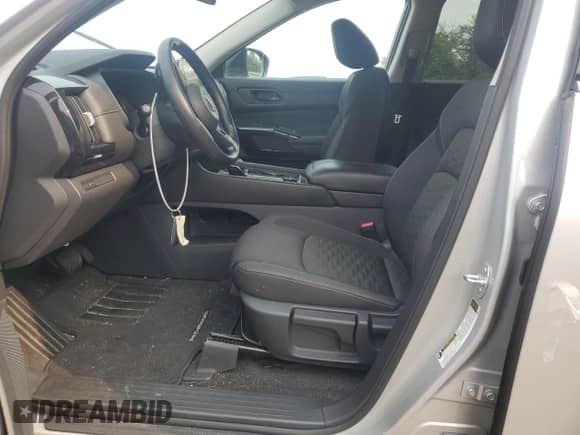 2024 Nissan Pathfinder S with VIN 5N1DR3AC2RC292792, listed as a Copart auction lot 67225005 with 10,449 mi miles and Salvage title. Bid and sale history available at DreamBid. Image 7.