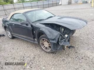 2000 Ford Mustang with VIN 1FAFP4443YF252866, listed as a IAAI auction lot 42500777 with 247,044 mi miles and . Bid and sale history available at DreamBid. Image 1.