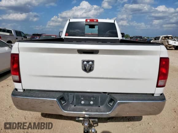 2019 Ram 1500 Tradesman z VIN 3C6JR6DT7KG509316, wystawiony jako Copart lot #66728905 z przebiegiem Nie podano mil oraz Szkoda całkowita • Salvage title. Historia ofert i sprzedaży dostępna na DreamBid. Obrazek 6.
