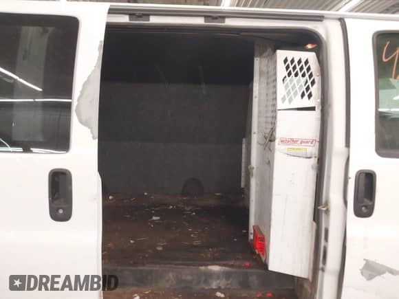 2007 Chevrolet City Express Cargo с VIN 1GCFH15Z171190458, выставлен на аукционе IAAI как лот 42159150 с пробегом 223 780 миль миль и . История ставок и продаж доступна на DreamBid. Изображение 8.