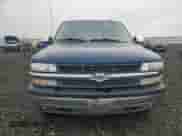 2002 Chevrolet Silverado 1500 LS z VIN 2GCEK19T621134585, wystawiony jako Copart lot #82629095 z przebiegiem 154 674 mil mil oraz Czysty tytuł • Clean title. Historia ofert i sprzedaży dostępna na DreamBid. Obrazek 5.