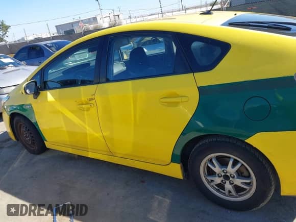 2011 Toyota Prius II with VIN JTDKN3DU5B1338287, listed as a IAAI auction lot 43398049 with 465,239 mi miles and . Bid and sale history available at DreamBid. Image 14.