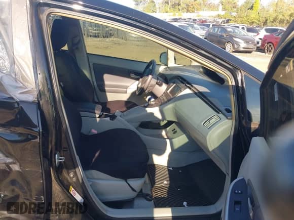 2011 Toyota Prius I with VIN JTDKN3DU7B5321774, listed as a IAAI auction lot 43479050 with Not provided miles and . Bid and sale history available at DreamBid. Image 5.