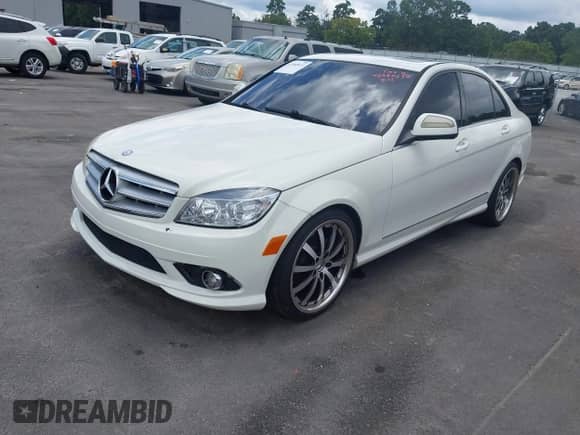 2008 Mercedes-Benz C 300 Sport with VIN WDDGF54X58F114849, listed as a IAAI auction lot 42980632 with 173,203 mi miles and . Bid and sale history available at DreamBid. Image 2.