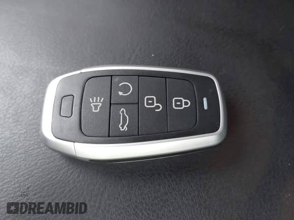 2025 Mazda CX-5 S Preferred z VIN JM3KFBCL6S0643407, wystawiony jako IAAI lot #42836380 z przebiegiem 13 930 mil mil oraz . Historia ofert i sprzedaży dostępna na DreamBid. Obrazek 11.