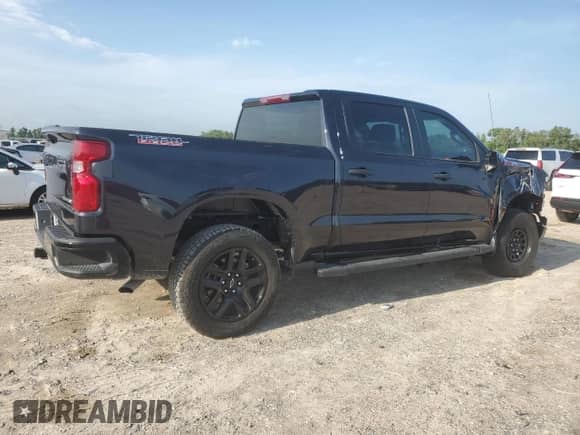 2024 Chevrolet Silverado 1500 Custom Trail Boss с VIN 3GCPDCEK8RG398601, выставлен на аукционе Copart как лот 55607145 с пробегом 933 миль миль и Списание • Salvage title. История ставок и продаж доступна на DreamBid. Изображение 3.