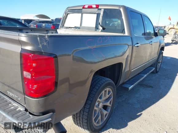 2015 GMC Sierra 1500 Denali with VIN 3GTU2WEC0FG107166, listed as a IAAI auction lot 43572747 with 159,189 mi miles and . Bid and sale history available at DreamBid. Image 19.