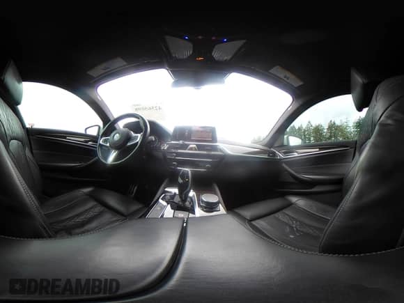 2019 BMW 5 Series 530e с VIN WBAJA9C57KB389401, выставлен на аукционе IAAI как лот 42565098 с пробегом 52 343 миль миль и . История ставок и продаж доступна на DreamBid. Изображение 19.