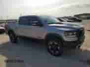 2020 Ram 1500 Rebel z VIN 1C6SRFLT4LN403520, wystawiony jako Copart lot #89847245 z przebiegiem 70 547 mil mil oraz Szkoda całkowita • Salvage title. Historia ofert i sprzedaży dostępna na DreamBid. Obrazek 4.