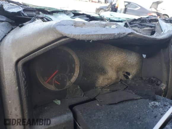 2017 Ram 1500 Express z VIN 3C6JR6AT0HG687324, wystawiony jako Copart lot #68564524 z przebiegiem Nie podano mil oraz Nie do naprawy • Non repairable. Historia ofert i sprzedaży dostępna na DreamBid. Obrazek 9.