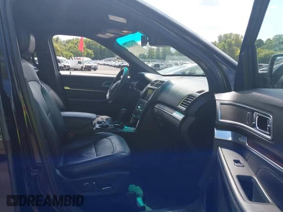 2017 Ford Explorer Limited с VIN 1FM5K8F8XHGB88357, выставлен на аукционе IAAI как лот 43136142 с пробегом 157 284 миль миль и . История ставок и продаж доступна на DreamBid. Изображение 5.