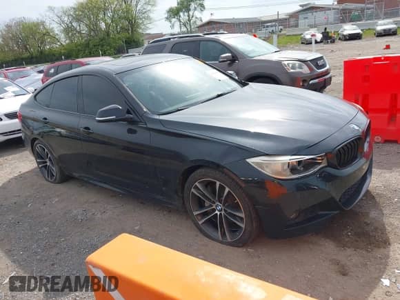 2014 BMW 3 Series 335i Gran Turismo xDrive z VIN WBA3X9C52ED153321, wystawiony jako IAAI lot #42054040 z przebiegiem 145 150 mil mil oraz . Historia ofert i sprzedaży dostępna na DreamBid. Obrazek 13.