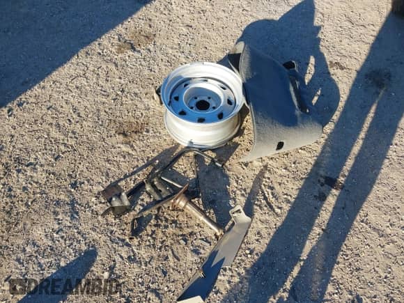 2002 Chevrolet Blazer LS с VIN 1GNCS18W12K127425, выставлен на аукционе IAAI как лот 41823290 с пробегом 182 949 миль миль и . История ставок и продаж доступна на DreamBid. Изображение 12.