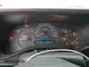 2003 Chevrolet Silverado 1500 LS z VIN 1GCEC19T23E314224, wystawiony jako Copart lot #44704185 z przebiegiem 195 422 mil mil oraz Szkoda całkowita • Salvage title. Historia ofert i sprzedaży dostępna na DreamBid. Obrazek 9.