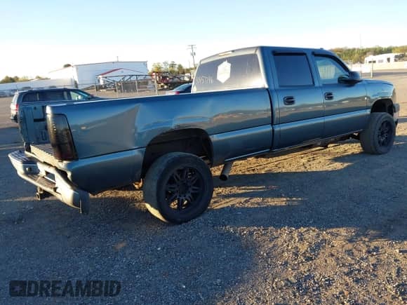 2006 Chevrolet Silverado 3500 SRW Wrk Trk с VIN 1GCHK33D96F267379, выставлен на аукционе IAAI как лот 43457796 с пробегом 313 080 миль миль и . История ставок и продаж доступна на DreamBid. Изображение 4.