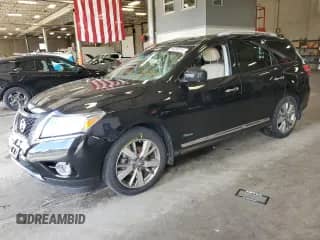 2014 Nissan Pathfinder SV Hybrid with VIN 5N1CR2MM3EC646114, listed as a Copart auction lot 66269715 with 156,840 mi miles and Salvage title. Bid and sale history available at DreamBid. Image 1.