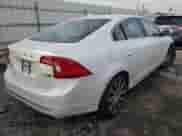 2018 Volvo S60 Inscription Platinum с VIN LYV402TMXJB157406, выставлен на аукционе Copart как лот 43436405 с пробегом 114 480 миль миль и Списание • Salvage title. История ставок и продаж доступна на DreamBid. Изображение 3.