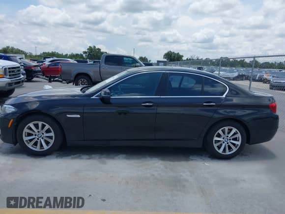 2014 BMW 5 Series 528i z VIN WBA5A5C57ED500998, wystawiony jako IAAI lot #42608827 z przebiegiem 86 570 mil mil oraz . Historia ofert i sprzedaży dostępna na DreamBid. Obrazek 14.