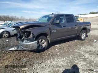 2020 Ram 1500 Express z VIN 3C6RR6KG8LG209634, wystawiony jako Copart lot #53076635 z przebiegiem 61 175 mil mil oraz Szkoda całkowita • Salvage title. Historia ofert i sprzedaży dostępna na DreamBid. Obrazek 1.
