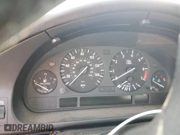 2002 BMW 5 Series 525i z VIN WBADT43402GY42083, wystawiony jako Copart lot #45158495 z przebiegiem Nie podano mil oraz Czysty tytuł • Clean title. Historia ofert i sprzedaży dostępna na DreamBid. Obrazek 9.