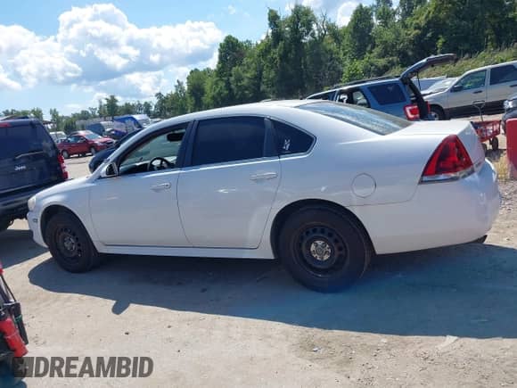 2016 Chevrolet Impala Police Police with VIN 2G1WD5E39G1123950, listed as a IAAI auction lot 43144132 with 208,711 mi miles and . Bid and sale history available at DreamBid. Image 14.