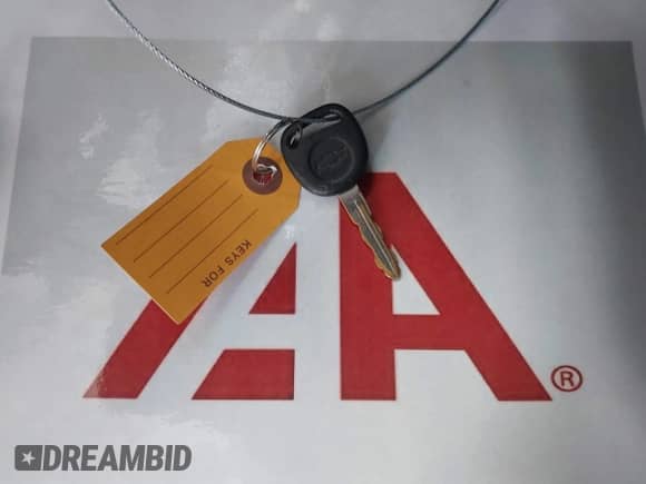 2002 Chevrolet Silverado 1500 LS with VIN 2GCEC19T221427915, listed as a IAAI auction lot 43143055 with Not provided miles and . Bid and sale history available at DreamBid. Image 11.