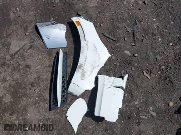 2012 BMW 3 Series 328i xDrive z VIN WBAKF5C54CE656573, wystawiony jako IAAI lot #41835379 z przebiegiem 99 654 mil mil oraz . Historia ofert i sprzedaży dostępna na DreamBid. Obrazek 12.