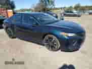 2018 Toyota Camry XSE z VIN 4T1B61HK2JU514182, wystawiony jako Copart lot #86715835 z przebiegiem 67 320 mil mil oraz Szkoda całkowita • Salvage title. Historia ofert i sprzedaży dostępna na DreamBid. Obrazek 4.