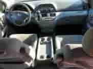 2005 Honda Odyssey EX z VIN 5FNRL38445B079706, wystawiony jako Copart lot #85196605 z przebiegiem 243 000 mil mil oraz Szkoda całkowita • Salvage title. Historia ofert i sprzedaży dostępna na DreamBid. Obrazek 8.