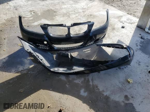 2011 BMW 3 Series 328i с VIN WBAPH7C53BA802270, выставлен на аукционе Copart как лот 86462905 с пробегом 194 407 миль миль и Списание • Salvage title. История ставок и продаж доступна на DreamBid. Изображение 12.