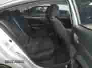 2019 Hyundai Elantra SEL z VIN 5NPD84LF3KH433450, wystawiony jako Copart lot #47722205 z przebiegiem 104 882 mil mil oraz Szkoda całkowita • Salvage title. Historia ofert i sprzedaży dostępna na DreamBid. Obrazek 10.