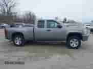 2008 Chevrolet Silverado 1500 Work Truck с VIN 1GCEK19C28E189770, выставлен на аукционе IAAI как лот 41714597 с пробегом 156 330 миль миль и . История ставок и продаж доступна на DreamBid. Изображение 13.