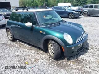 2005 MINI Hardtop z VIN WMWRC33495TC59381, wystawiony jako IAAI lot #42857232 z przebiegiem 121 630 mil mil oraz . Historia ofert i sprzedaży dostępna na DreamBid. Obrazek 1.