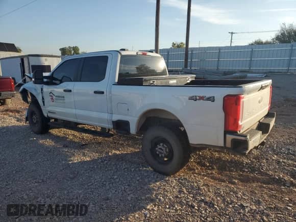 2023 Ford F-250 XL with VIN 1FT7W2BT6PEC30820, listed as a Copart auction lot 89500065 with 65,478 mi miles and Salvage title. Bid and sale history available at DreamBid. Image 2.