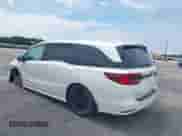 2023 Honda Odyssey Sport z VIN 5FNRL6H7XPB063069, wystawiony jako IAAI lot #42234366 z przebiegiem 28 580 mil mil oraz . Historia ofert i sprzedaży dostępna na DreamBid. Obrazek 3.