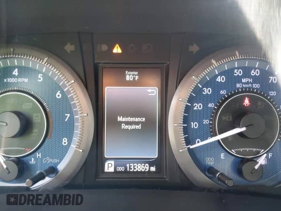 2016 Toyota Sienna XLE with VIN 5TDYK3DC4GS757865, listed as a IAAI auction lot 42925765 with 133,869 mi miles and . Bid and sale history available at DreamBid. Image 7.