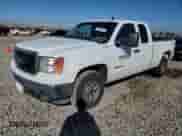 2011 GMC Sierra 1500 SL z VIN 1GTR2UEA8BZ118869, wystawiony jako Copart lot #47571315 z przebiegiem 311 849 mil mil oraz Czysty tytuł • Clean title. Historia ofert i sprzedaży dostępna na DreamBid. Obrazek 1.