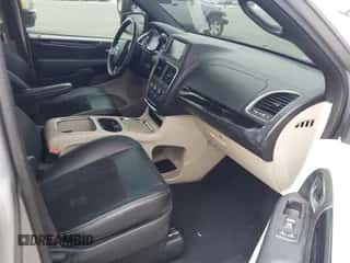 2017 Dodge Grand Caravan SXT with VIN 2C4RDGCGXHR671741, listed as a IAAI auction lot 43397979 with 147,333 mi miles and . Bid and sale history available at DreamBid. Image 5.
