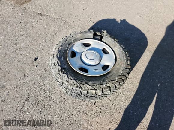 2009 Ford F-150 STX z VIN 1FTRX12W09KA47377, wystawiony jako Copart lot #83997595 z przebiegiem Nie podano mil oraz Szkoda całkowita • Salvage title. Historia ofert i sprzedaży dostępna na DreamBid. Obrazek 12.