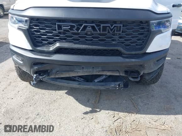 2025 Ram 1500 RHO с VIN 1C6SRFUP4SN621540, выставлен на аукционе IAAI как лот 43355998 с пробегом 20 436 миль миль и . История ставок и продаж доступна на DreamBid. Изображение 6.