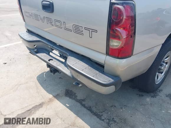 2004 Chevrolet Silverado 1500 LT с VIN 2GCEC19T241349008, выставлен на аукционе IAAI как лот 42383779 с пробегом 229 984 миль миль и . История ставок и продаж доступна на DreamBid. Изображение 6.