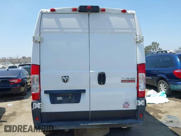 2019 Ram ProMaster Cargo с VIN 3C6TRVCG2KE530979, выставлен на аукционе IAAI как лот 42651923 с пробегом 104 841 миль миль и . История ставок и продаж доступна на DreamBid. Изображение 16.