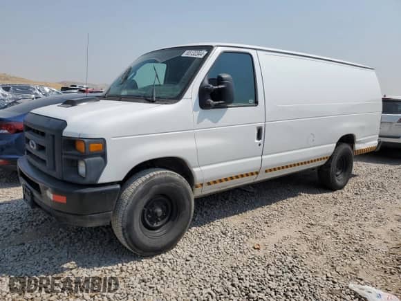 2009 Ford Econoline Cargo Commercial с VIN 1FTSS34LX9DA22120, выставлен на аукционе Copart как лот 65132344 с пробегом 229 681 миль миль и Списание • Salvage title. История ставок и продаж доступна на DreamBid. Изображение 1.