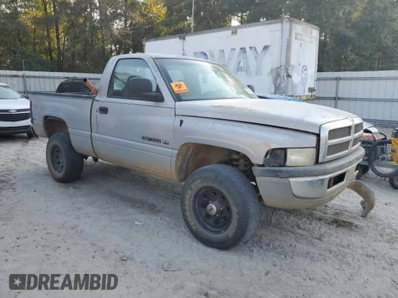 1998 Dodge 1500 с VIN 1B7HF16Y2WS676306, выставлен на аукционе Copart как лот 75680954 с пробегом Не указан миль и Списание • Salvage title. История ставок и продаж доступна на DreamBid. Изображение 4.