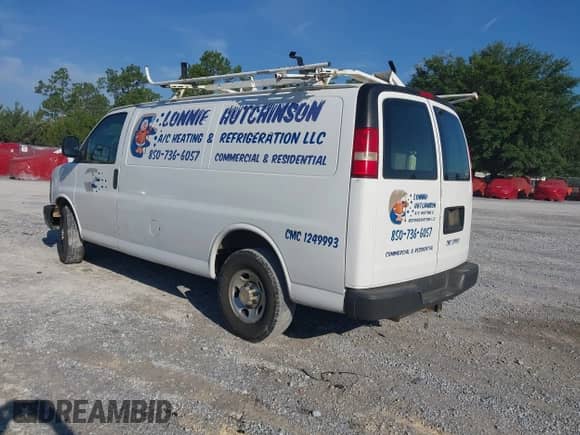 2011 Chevrolet Express Cargo with VIN 1GCWGFCA5B1176391, listed as a IAAI auction lot 42647146 with 333,761 mi miles and . Bid and sale history available at DreamBid. Image 3.