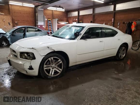2008 Dodge Charger Police с VIN 2B3LA43H98H239994, выставлен на аукционе Copart как лот 76195534 с пробегом 185 756 миль миль и Списание • Salvage title. История ставок и продаж доступна на DreamBid. Изображение 1.