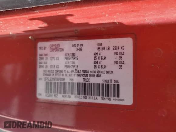 1996 Dodge Dakota z VIN 1B7GL23X8TS672634, wystawiony jako Copart lot #57987365 z przebiegiem 148 244 mil mil oraz Czysty tytuł • Clean title. Historia ofert i sprzedaży dostępna na DreamBid. Obrazek 13.