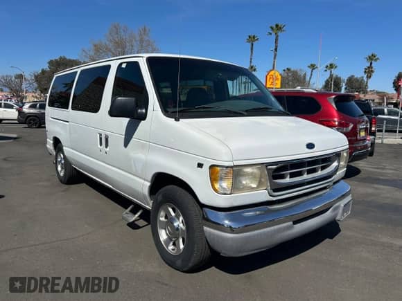 1998 Ford Econoline Cargo с VIN 1FMRE1166WHA45158, выставлен на аукционе Copart как лот 50092395 с пробегом 46 456 миль миль и Чистый • Clean title. История ставок и продаж доступна на DreamBid. Изображение 1.